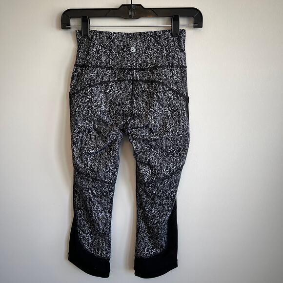 Lululemon Fit Physique Crop Legging Jaquard Mesh Luon Side Pocket 4 - Picture 3 of 6